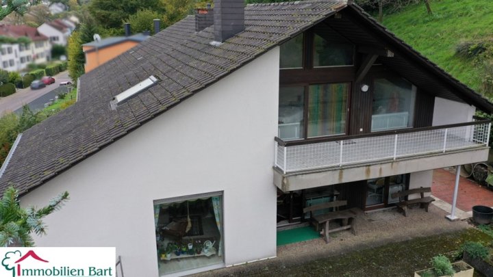 MERZIG: GROßZÜGIGES WOHNHAUS IN RUHIGER LAGE!