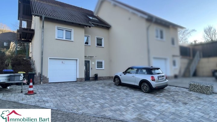 MERZIG-GIPSBERG: RENOVIERTES WOHNHAUS IN TOP LAGE! PROVISIONSFREI!