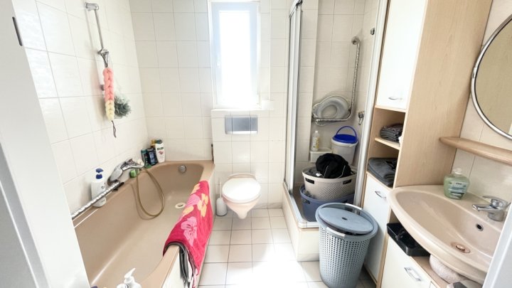 Mehrfamilienhaus in Toplage von Saarbrücken – 4 attraktive Einheiten