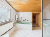 Badezimmer DG
