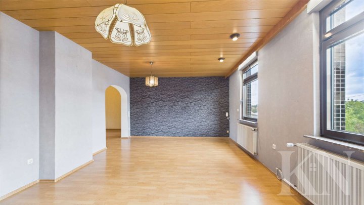 Geräumige Doppelhaushälfte in Köllerbach