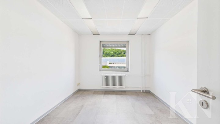 Bürofläche im Gewerbepark Neumühler Weg zu vermieten!