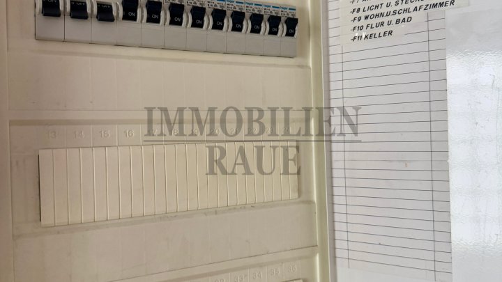 GROSSES 1-2 FAMILIENHAUS MIT GARTEN UND GARAGE IN RUHIGER LAGE VON SULZBACH - SOFORT FREI