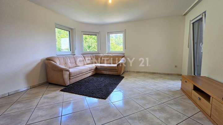 Neuwertige große ETW mit Balkon und Garten zum Sofortbezug in Top Lage, Sackgasse in Zweibrücken