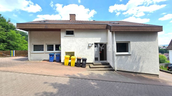 Neuwertige große ETW mit Balkon und Garten zum Sofortbezug in Top Lage, Sackgasse in Zweibrücken
