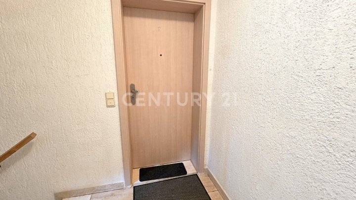 Neuwertige große ETW mit Balkon und Garten zum Sofortbezug in Top Lage, Sackgasse in Zweibrücken