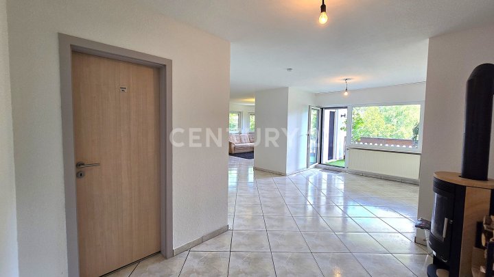 Neuwertige große ETW mit Balkon und Garten zum Sofortbezug in Top Lage, Sackgasse in Zweibrücken