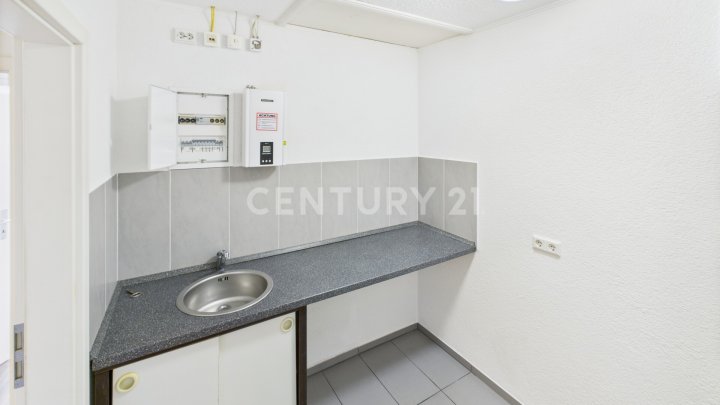 Urbanes Wohnen mit Loft-Charakter – stilvolle Wohnung mit großer Terrasse im Herzen von Neunkirchen