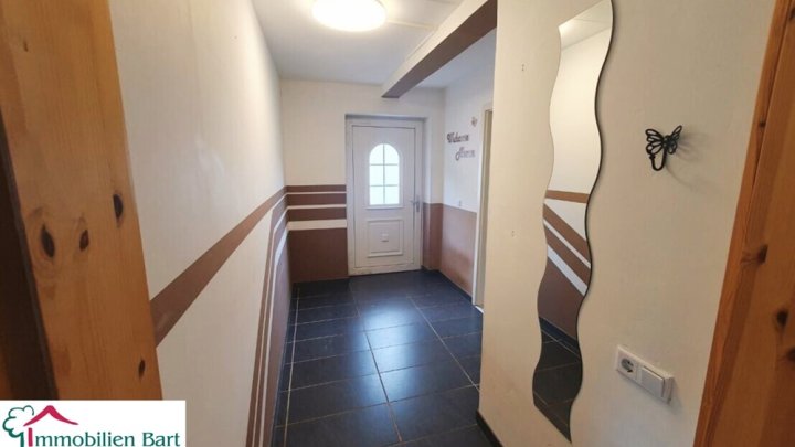 IDEAL FÜR TIERFREUNDE: 219 M² WOHNHAUS AUF 26 AR!
