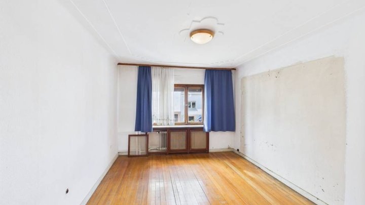 Zweifamilienhaus in Ludweiler – 185 m² Wohnfläche, 680 m² Grundstück, 6 Zimmer – Ideal für Familien!