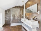 Badezimmer DG 