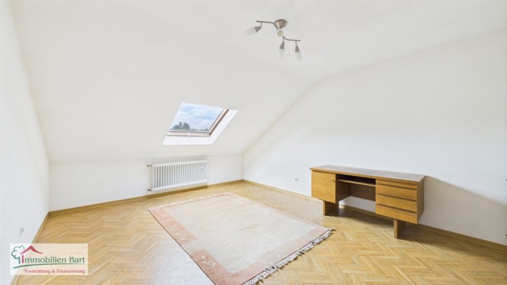 SOLIDES WOHNHAUS MIT KACHELOFEN IN TOP LAGE!