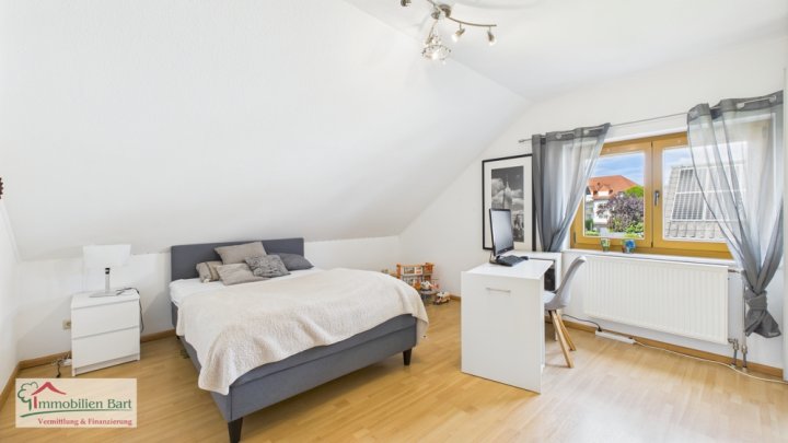 GRENZNÄHE: GEPFLEGTES WOHNHAUS MIT PHOTOVOLTAIK IN TOP LAGE VON ORSCHOLZ!