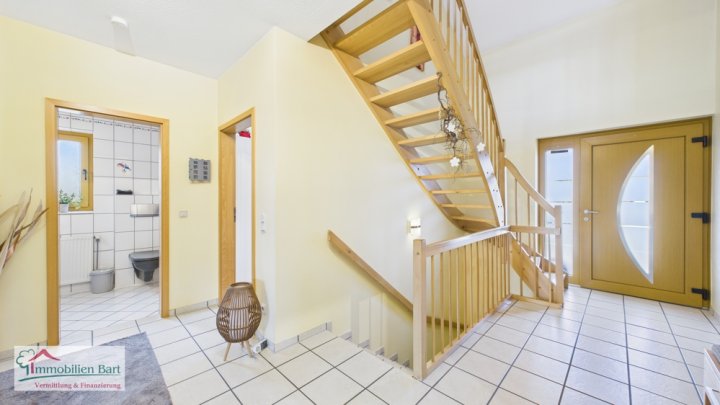 GRENZNÄHE: GEPFLEGTES WOHNHAUS MIT PHOTOVOLTAIK IN TOP LAGE VON ORSCHOLZ!