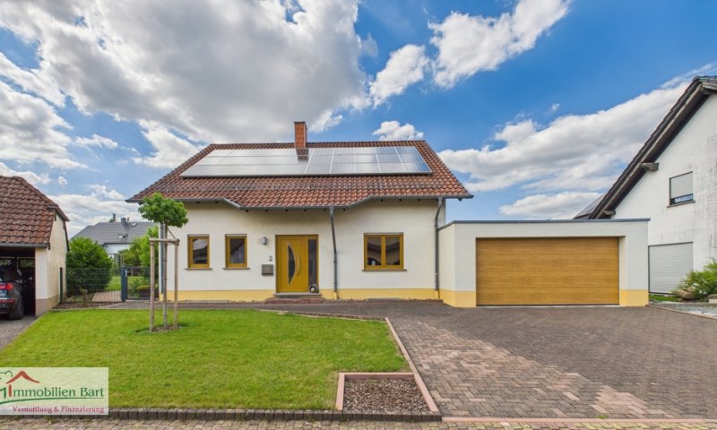 GRENZNÄHE: GEPFLEGTES WOHNHAUS MIT PHOTOVOLTAIK IN TOP LAGE VON ORSCHOLZ!