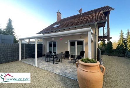 überdachte Terrasse