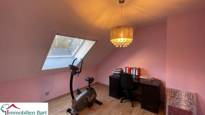 MERZIG-GIPSBERG: RENOVIERTES WOHNHAUS IN TOP LAGE! PROVISIONSFREI!