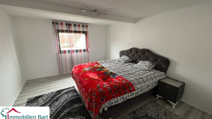 ORSCHOLZ: WOHNHAUS MIT GARTEN UND GARAGE IN TOP-LAGE