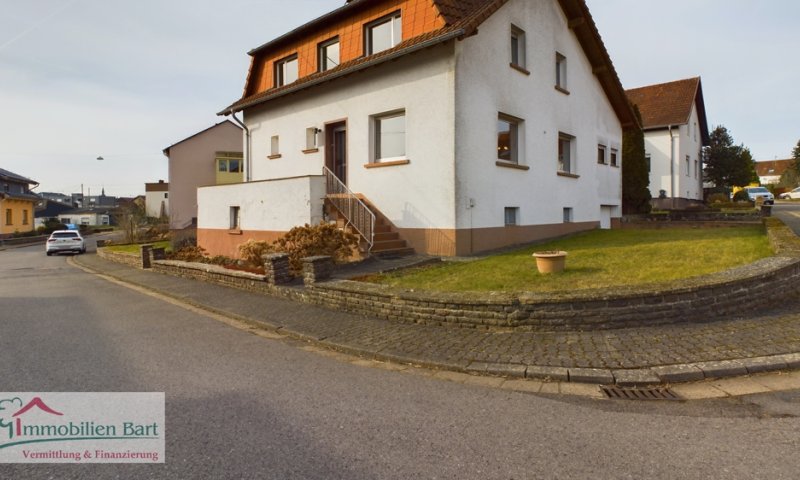 ZENTRAL UND RUHIG: 164 M² WOHNHAUS MIT POTENZIAL!