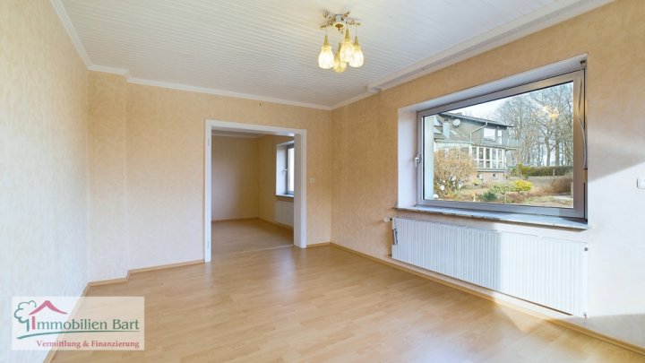 ZENTRAL UND RUHIG: 164 M² WOHNHAUS MIT POTENZIAL!