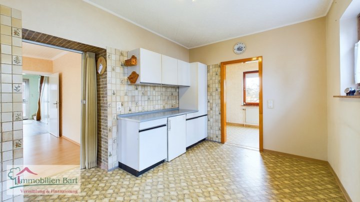 ZENTRAL UND RUHIG: 164 M² WOHNHAUS MIT POTENZIAL!