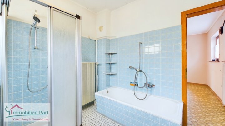 ZENTRAL UND RUHIG: 164 M² WOHNHAUS MIT POTENZIAL!