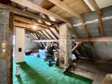 Dachboden mit der Möglichkeit zum Ausbau