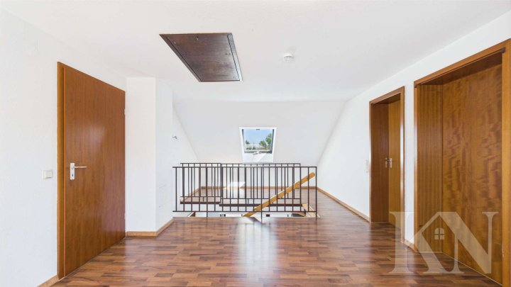 Großzügige 4-Zimmer-Maisonette mit Loggia, Balkon und Stellplatz in Riegelsberg