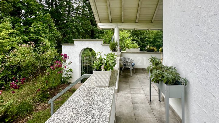 Stilvolle Villa mit Galerie in Schiffweiler – Wohnen auf höchstem Niveau