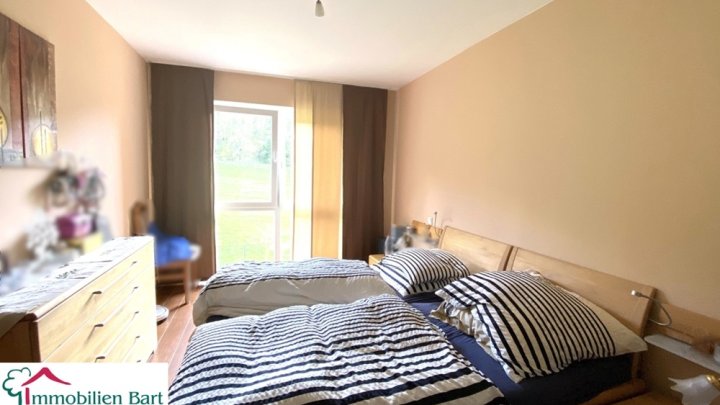 WOHNHAUS MIT SICHT INS GRÜNE IN PERL!