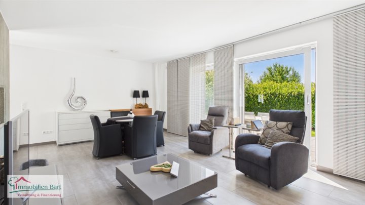 LUXURIÖSES ARCHITEKTENHAUS, MODERNES WOHNEN AUF MONT IN WINCHERINGEN