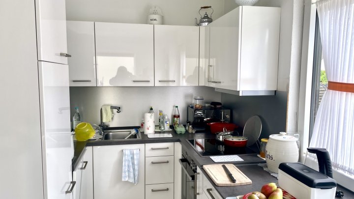 Freistehendes und saniertes Zweifamilienhaus mit Garten und Garage in Ensdorf zu verkaufen