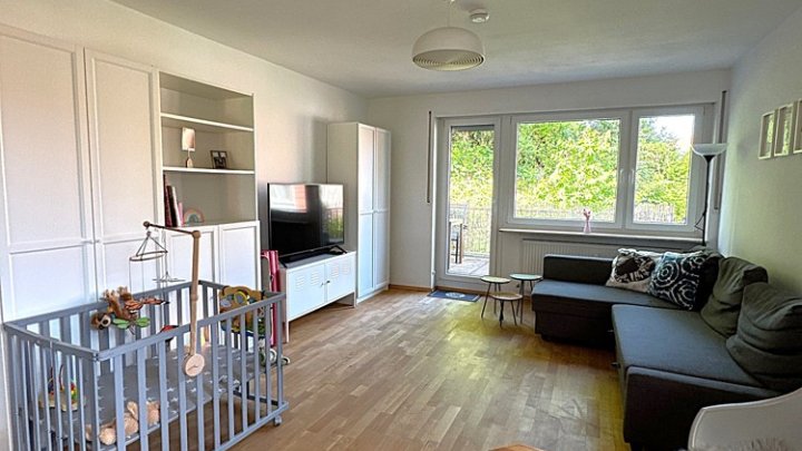 Helle renovierte 4-ZKB mit Balkon + Garage in Höhenlage / St.Arnual