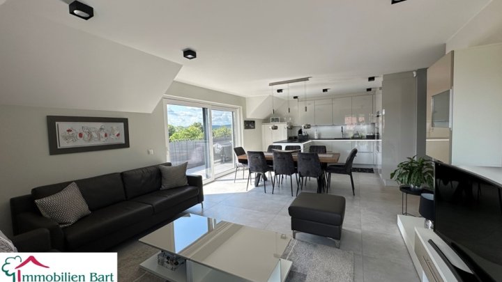 PERL:

NEUE WOHNUNG / 3 SCHLAFZIMMER / PROVISIONSFREI!