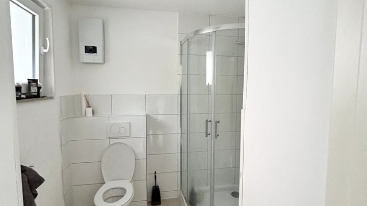Saniertes Einfamilienhaus mit Einliegerwohnung und zusätzlichem Grundstück in ruhiger Lage von Quierschied