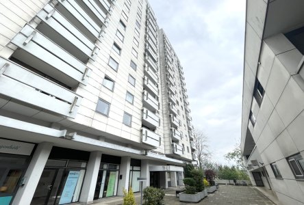 Gebäude