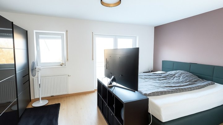 Neuwertiges Reihenhaus mit Garage und Stellplatz in Grenznähe  L-REMICH