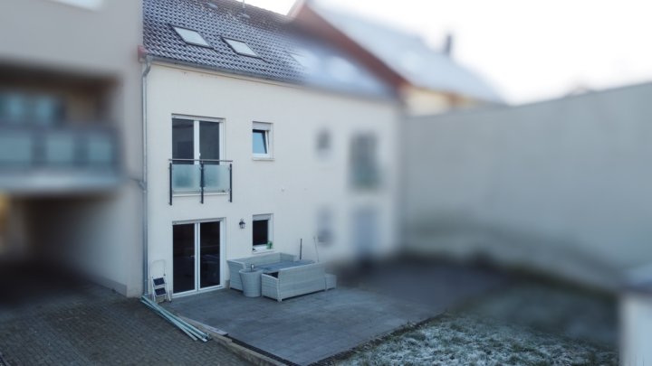 Neuwertiges Reihenhaus mit Garage und Stellplatz in Grenznähe  L-REMICH