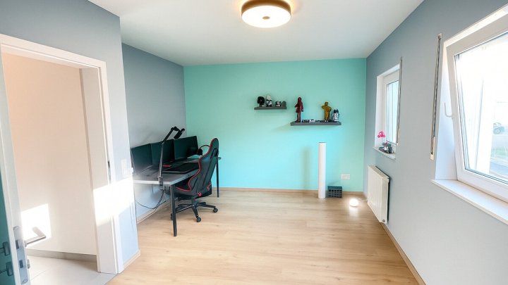 Neuwertiges Reihenhaus mit Garage und Stellplatz in Grenznähe  L-REMICH