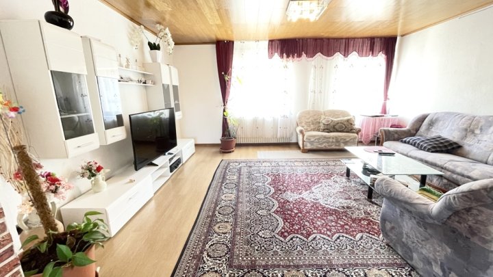 Wohn- und Geschäftshaus mit flexiblen Nutzungsmöglichkeiten