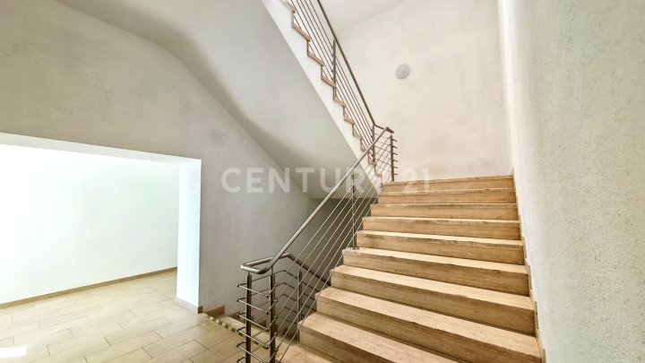 7 KERNSANIERTE WOHNUNGEN VON 76-112M², ENERGIEAUSWEIS A MIT 7 STELLPL. W6, W15