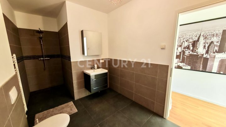 7 KERNSANIERTE WOHNUNGEN VON 76-112M², ENERGIEAUSWEIS A MIT 7 STELLPL. W6, W15