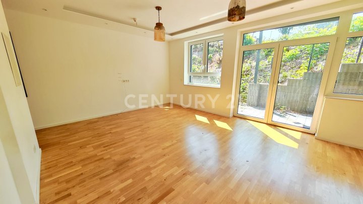 7 KERNSANIERTE WOHNUNGEN VON 76-112M², ENERGIEAUSWEIS A MIT 7 STELLPL. W17