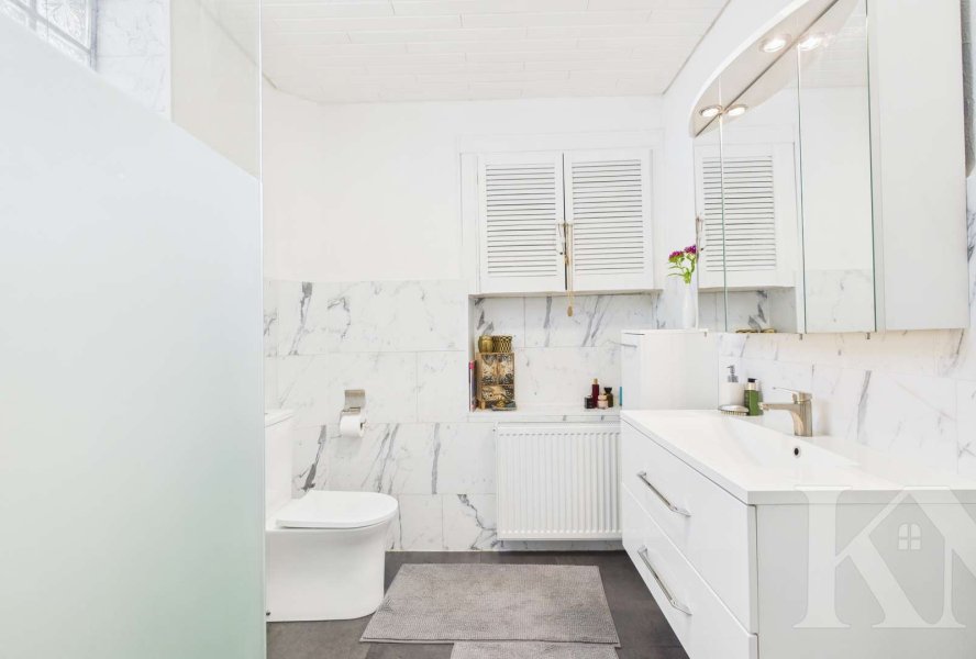 Badezimmer EG