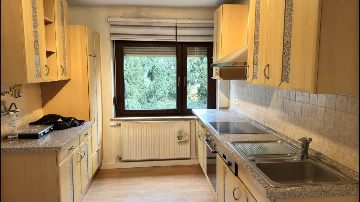 Zweifamilienhaus mit viel Platz und Entwicklungspotenzial in Wadgassen-Hostenbach