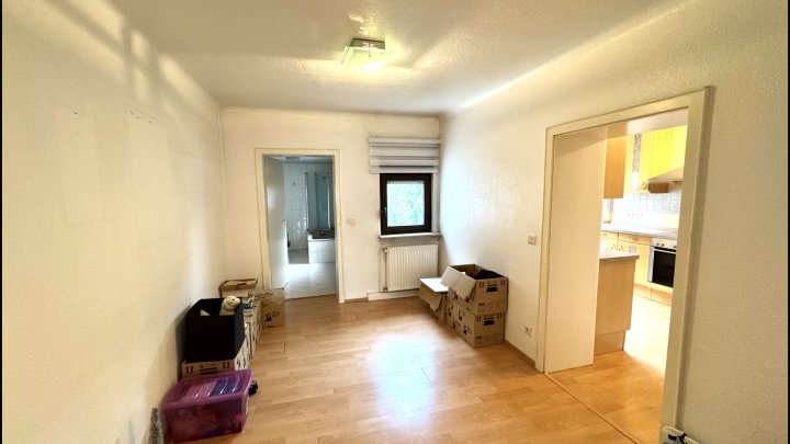 Zweifamilienhaus mit viel Platz und Entwicklungspotenzial in Wadgassen-Hostenbach