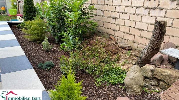 WOHLFÜHLHAUS FÜR DIE FAMILIE - CHARMANTES EINFAMILIENHAUS MIT GARTEN IN SAARLOUIS-RODEN