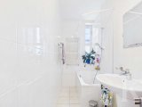 Badezimmer mit Tageslichtbad