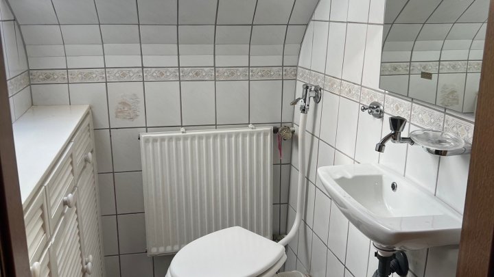 Vermietetes renovierungsbedürftiges 1-2 Familienhaus in Namborn-OT zu verkaufen