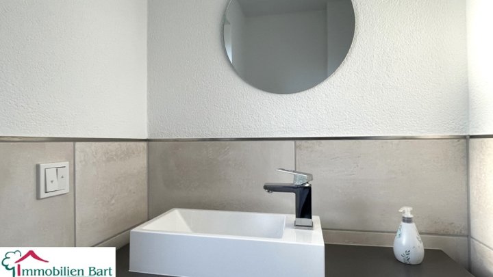 MASSIV ERRICHTETER NEUBAU IN MERZIG-BIETZEN!